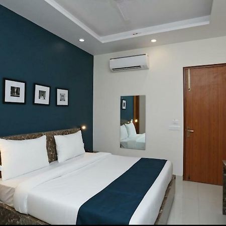 Hotel Galaxy Inn Gurgaon Eksteriør billede