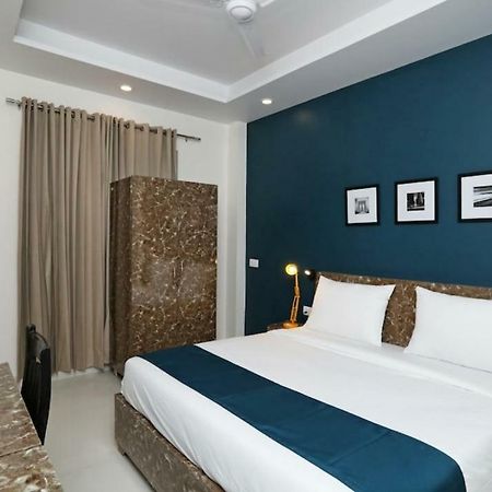 Hotel Galaxy Inn Gurgaon Eksteriør billede